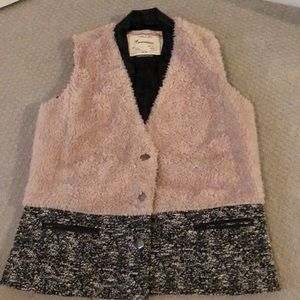 Cartonnier vest size small